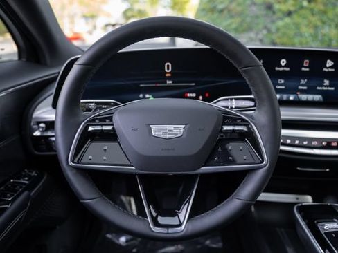 Used 2024 Cadillac Lyriq Luxury RWD image 31