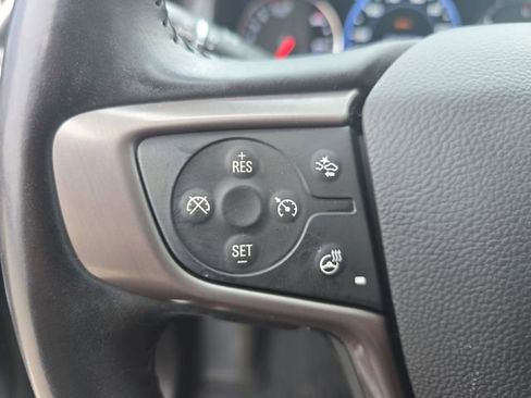 Used 2022 GMC Acadia AT4 w/ Technology Package image 15