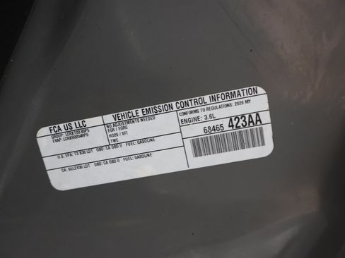 Used 2020 Jeep Grand Cherokee Altitude AWD/4WD image 19