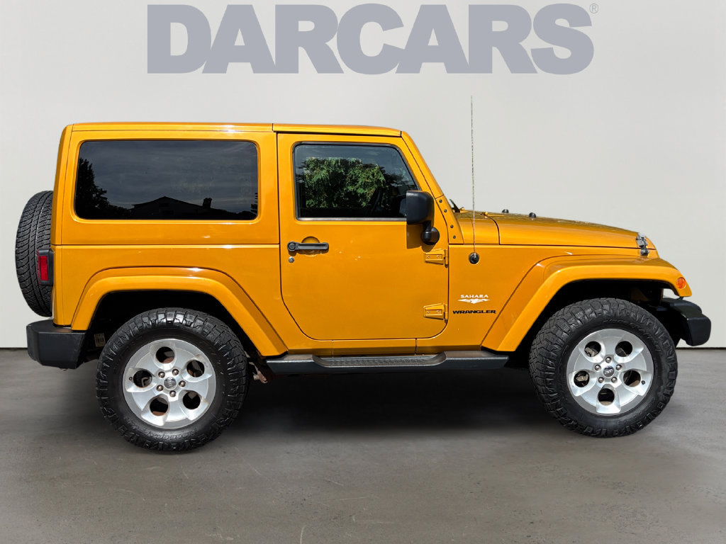 Used 2014 Jeep Wrangler Sahara w/ Connectivity Group AWD/4WD image 9
