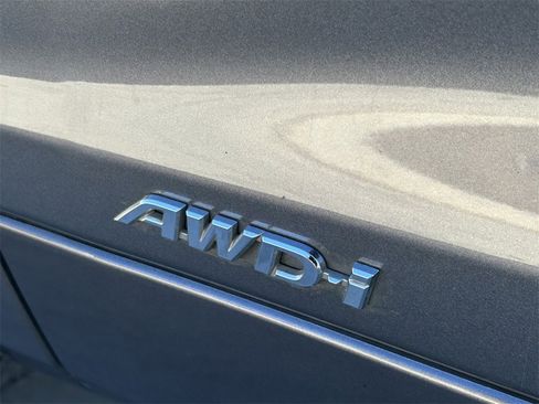 Used 2018 Toyota Highlander Limited Platinum image 18