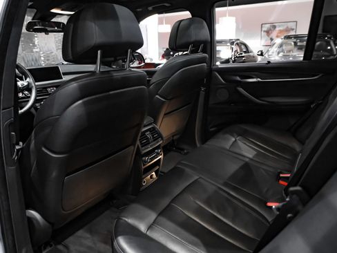 Used 2018 BMW X5 xDrive50i AWD/4WD image 38