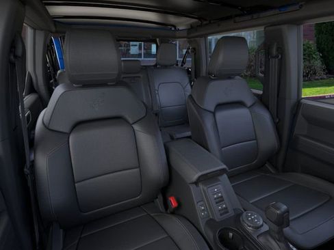 New 2025 Ford Bronco Badlands AWD/4WD image 14