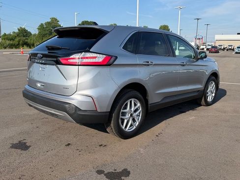 Used 2024 Ford Edge SEL w/ Convenience Package AWD/4WD image 5