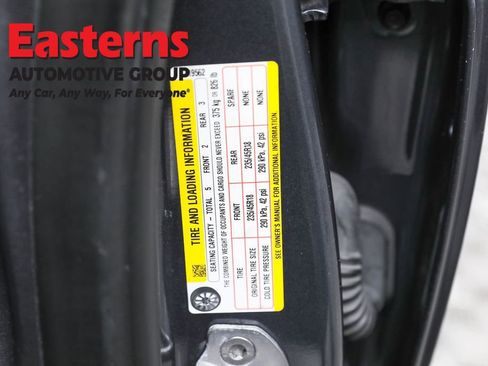 Used 2023 Tesla Model 3 Standard Range image 32