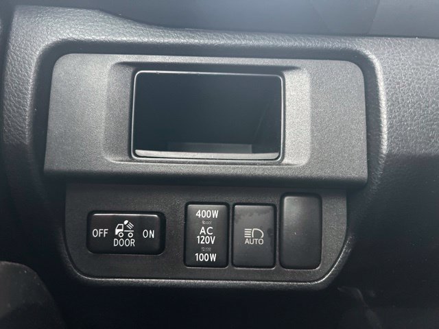 Used 2019 Toyota Tacoma TRD Off-Road AWD/4WD image 25