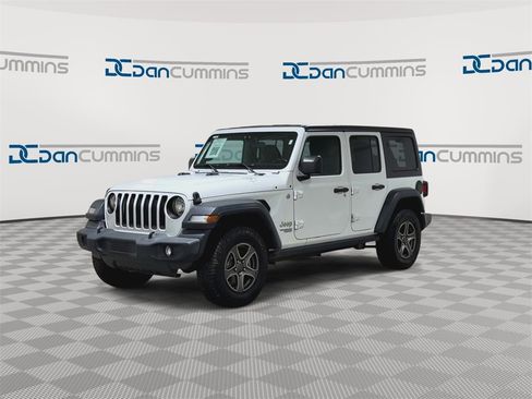 Used 2018 Jeep Wrangler Unlimited Sport S image 5