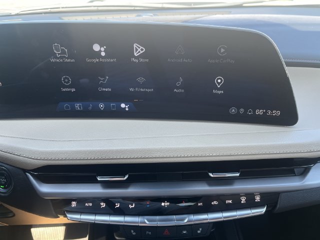 Used 2024 Cadillac XT4 Luxury w/ Cold Weather Package AWD/4WD image 23