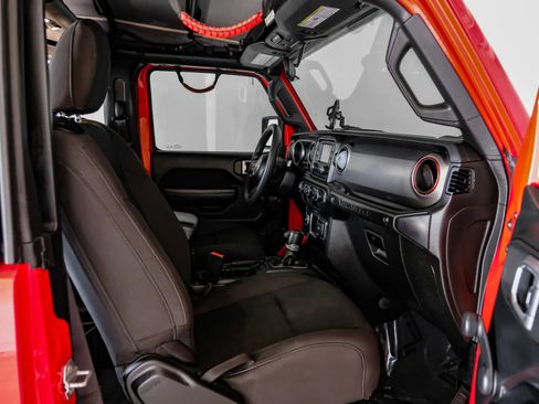 Used 2019 Jeep Wrangler Sport AWD/4WD image 27
