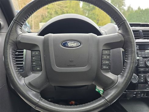 Used 2011 Ford Escape XLT w/ 201A Rapid Spec Order Code image 3