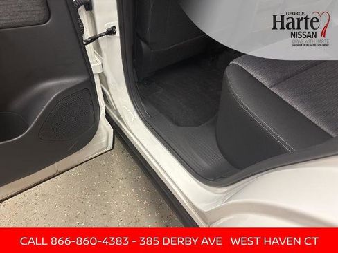 Certified 2023 Nissan Rogue SV image 25