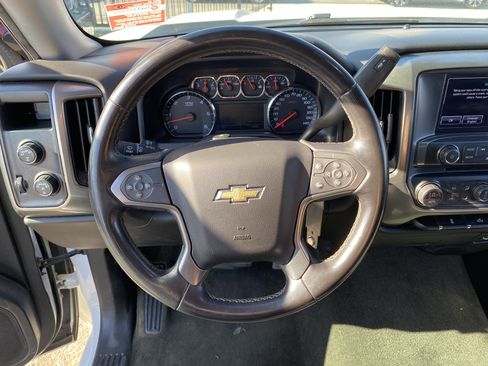 Used 2018 Chevrolet Silverado 1500 LT w/ LT Fleet Convenience Package image 11