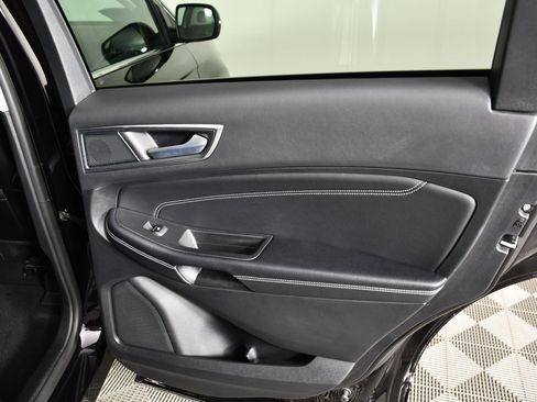 Used 2024 Ford Edge Titanium AWD/4WD image 42