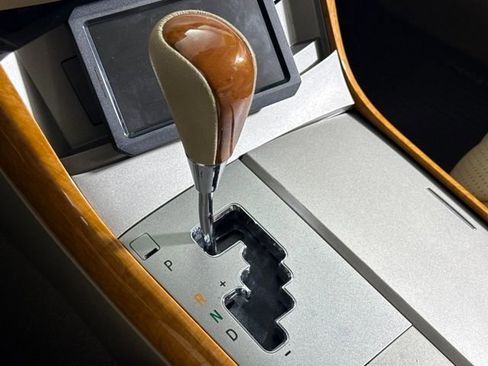 Used 2006 Toyota Avalon XLS image 23