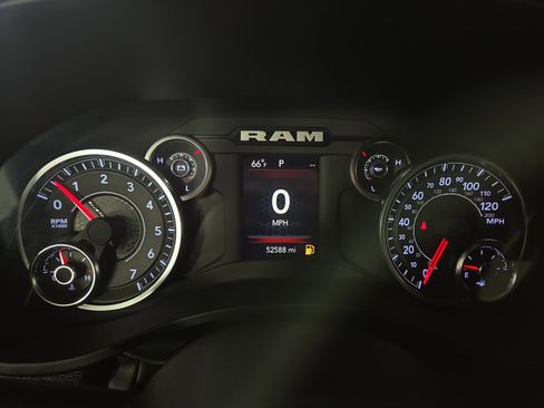 Certified 2024 RAM 1500 Big Horn AWD/4WD image 18