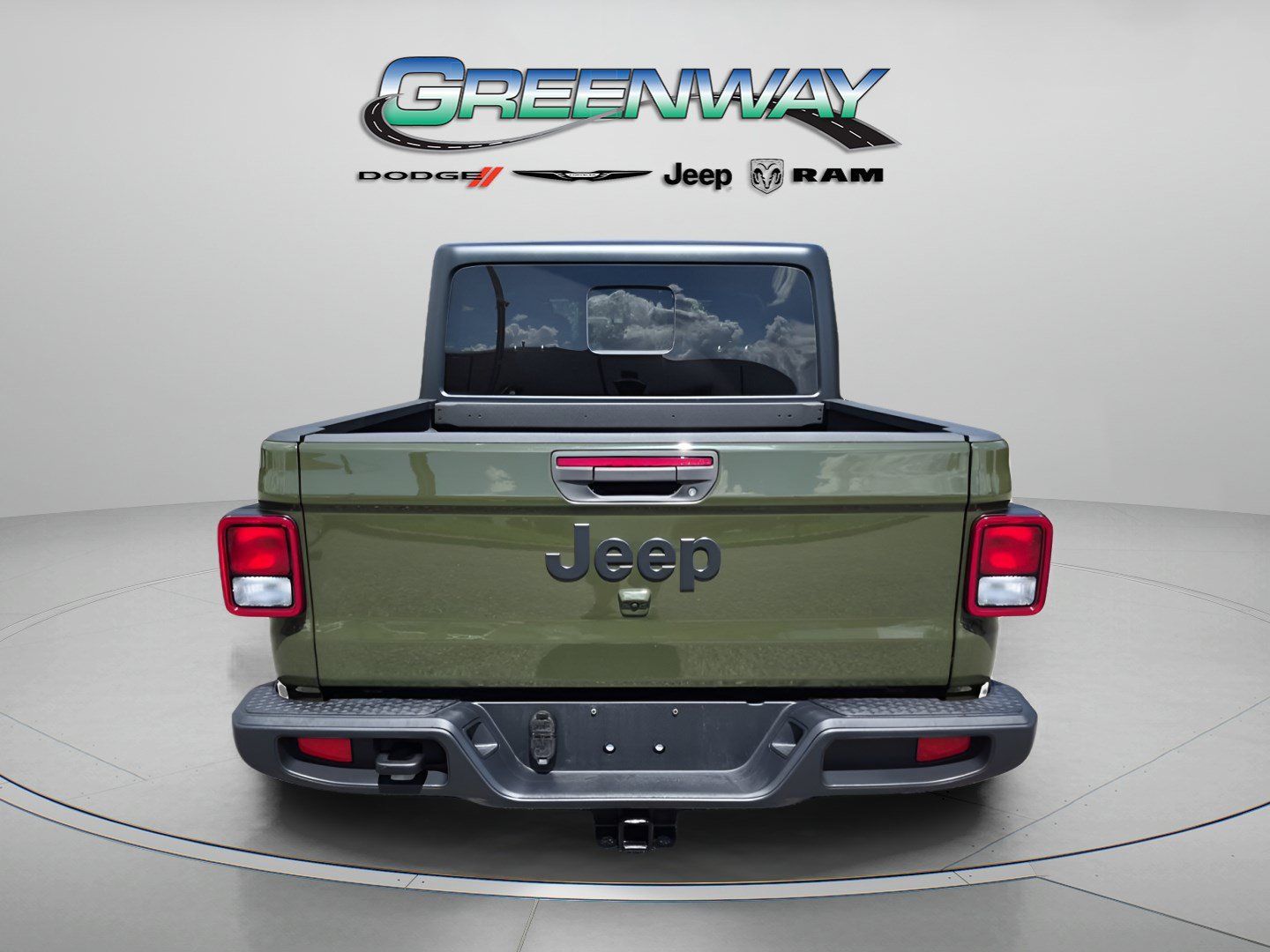 Used 2022 Jeep Gladiator Sport AWD/4WD image 2