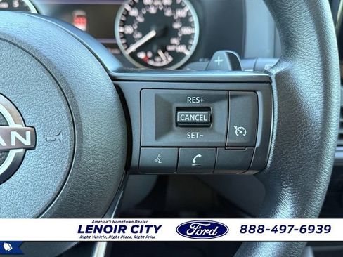 Used 2023 Nissan Pathfinder S AWD/4WD image 21