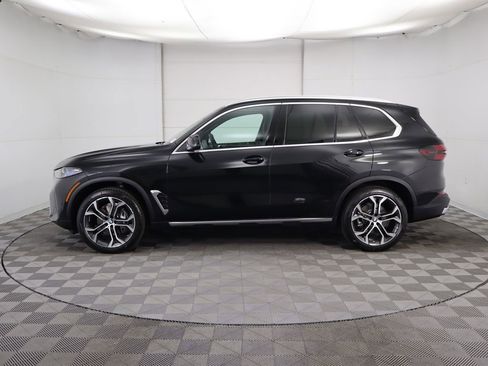Certified 2026 BMW X5 sDrive40i image 8