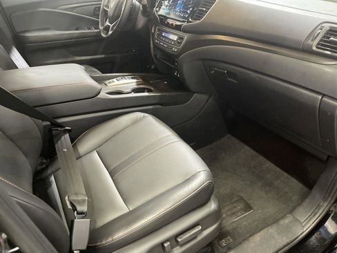 Used 2025 Honda Ridgeline TrailSport image 25