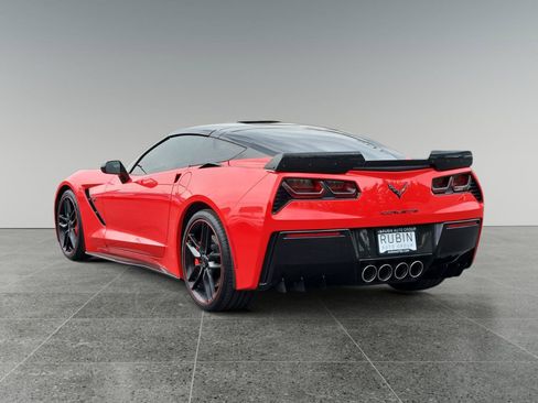 Used 2017 Chevrolet Corvette Stingray Coupe w/ 1LT RWD image 5