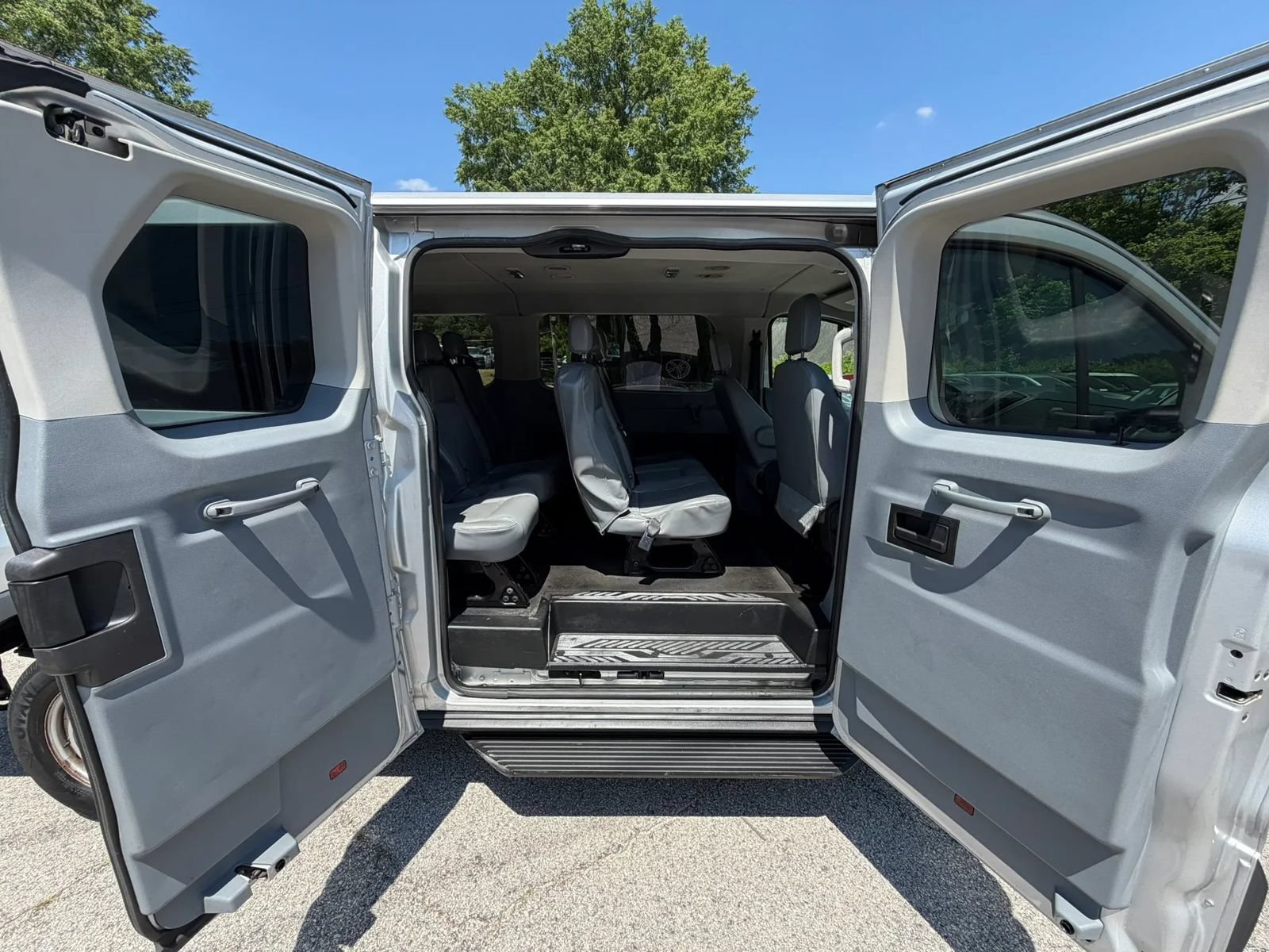 Used 2015 Ford Transit 350 XL RWD image 18