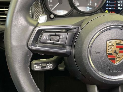 Certified 2022 Porsche Macan GTS image 40