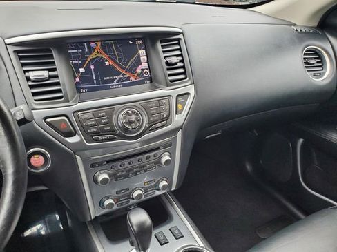 Used 2020 Nissan Pathfinder SL image 23
