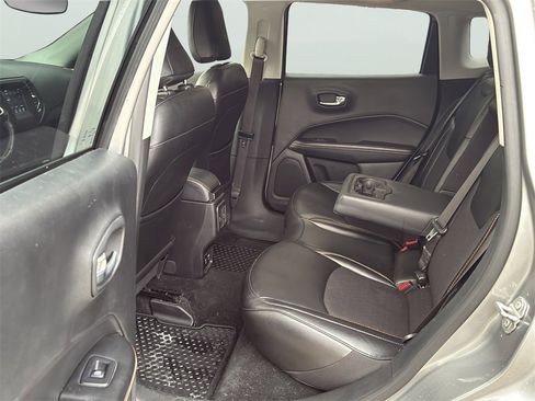 Used 2020 Jeep Compass Latitude w/ Popular Equipment Group image 13