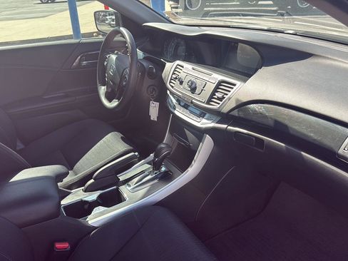 Used 2015 Honda Accord Sport image 32