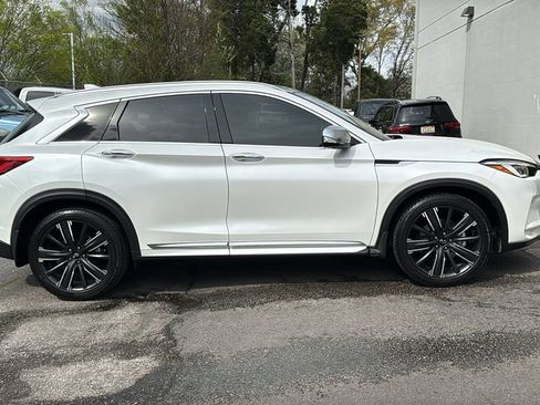 Used 2023 INFINITI QX50 Sensory w/ Accent Package image 3