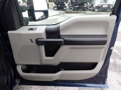 Used 2019 Ford F250 XL w/ Power Equipment Group image 38