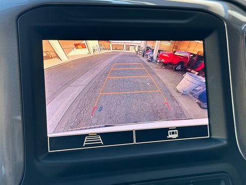 Certified 2022 Chevrolet Silverado 1500 Custom image 25