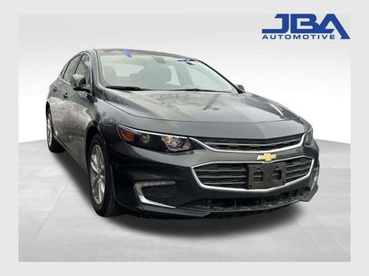 Used 2017 Chevrolet Malibu LT w/ LPO, Convenience Package 2