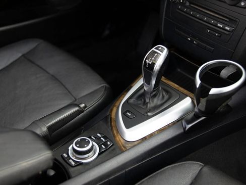 Used 2012 BMW 135i Convertible RWD image 36