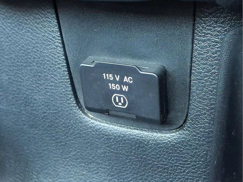 Used 2015 Jeep Wrangler Unlimited Sahara w/ Connectivity Group AWD/4WD image 22