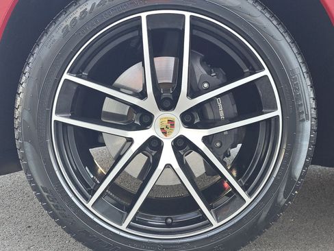 Certified 2025 Porsche Macan image 27