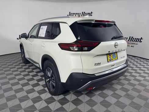 Used 2023 Nissan Rogue SL w/ SL Premium Package AWD/4WD image 8