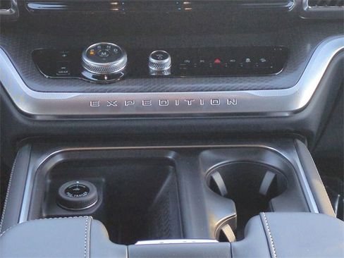 New 2025 Ford Expedition Max Platinum w/ Stealth Performance Package image 19