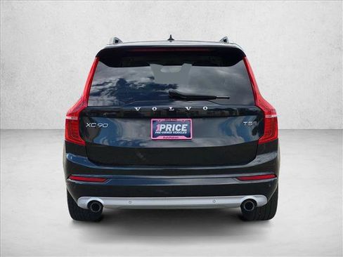 Used 2019 Volvo XC90 T5 Momentum w/ Multimedia Package AWD/4WD image 6