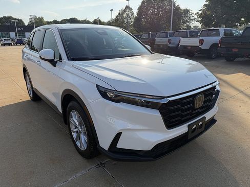 Used 2024 Honda CR-V EX image 2