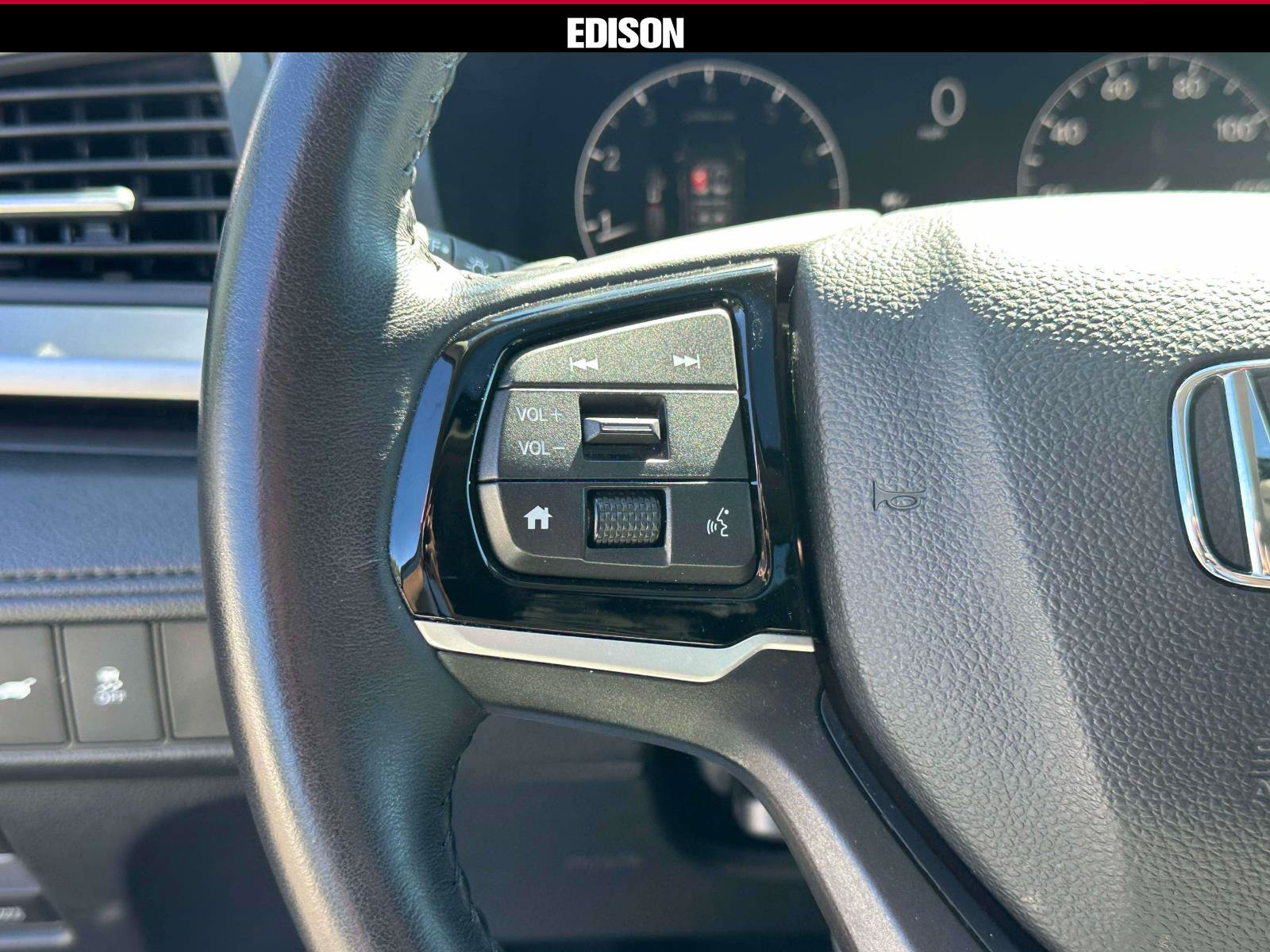 Used 2025 Honda Odyssey EX-L image 22