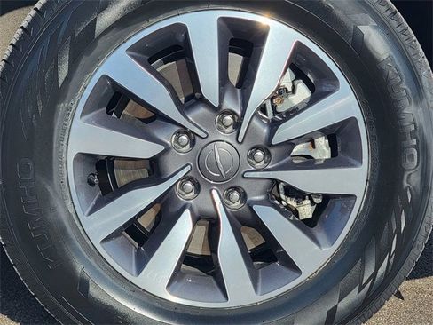 Certified 2022 Chrysler Pacifica Touring-L image 17