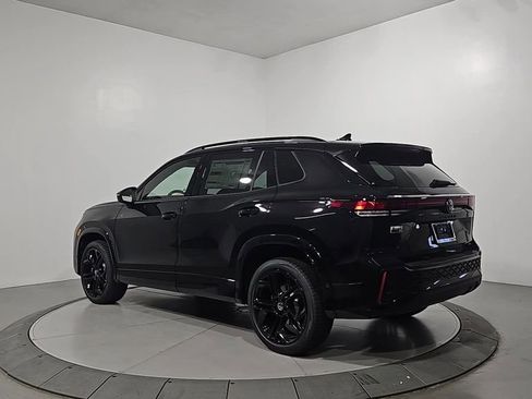 New 2025 Volkswagen Tiguan SE R-Line image 3