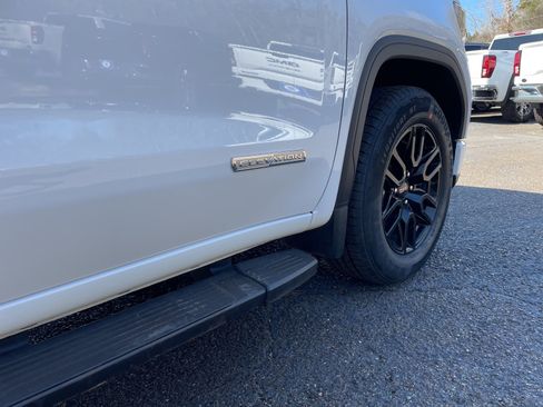 Used 2024 GMC Sierra 1500 Elevation image 31