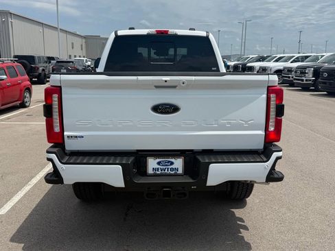 New 2025 Ford F350 Lariat w/ Lariat Ultimate Package image 39