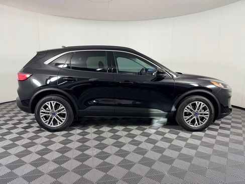 Used 2022 Ford Escape SEL image 5