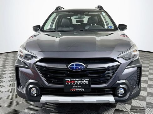 Used 2023 Subaru Outback Limited AWD/4WD image 2