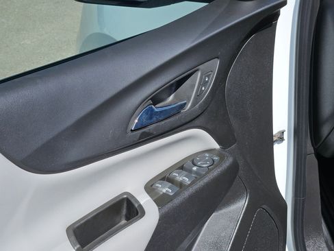 Used 2022 Chevrolet Equinox LS w/ LS Convenience Package image 12