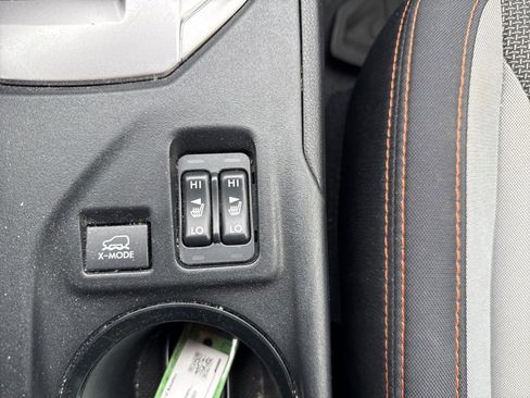 Used 2021 Subaru Crosstrek 2.0i Premium w/ Moonroof Package image 18