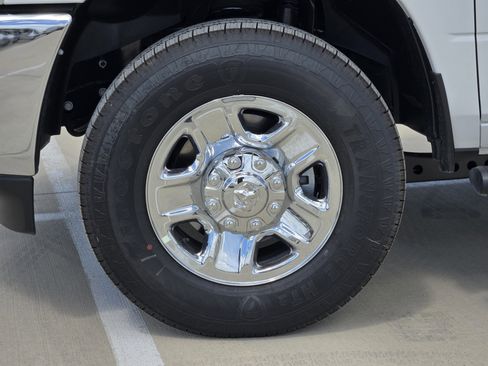 New 2026 RAM 2500 Tradesman AWD/4WD image 10